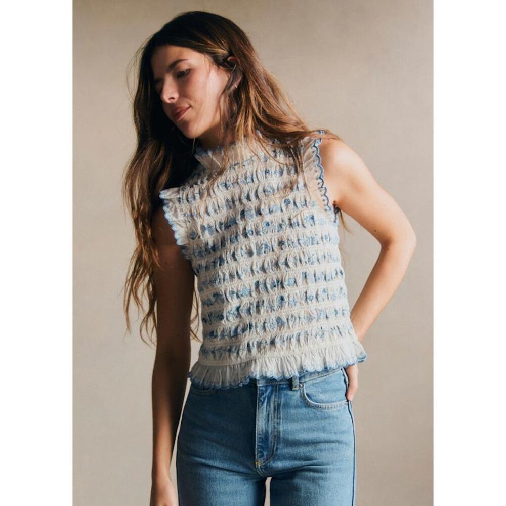 Sezane Samona Blouse Smocked Embroidered Size 4 French Style Classic Cottagecore